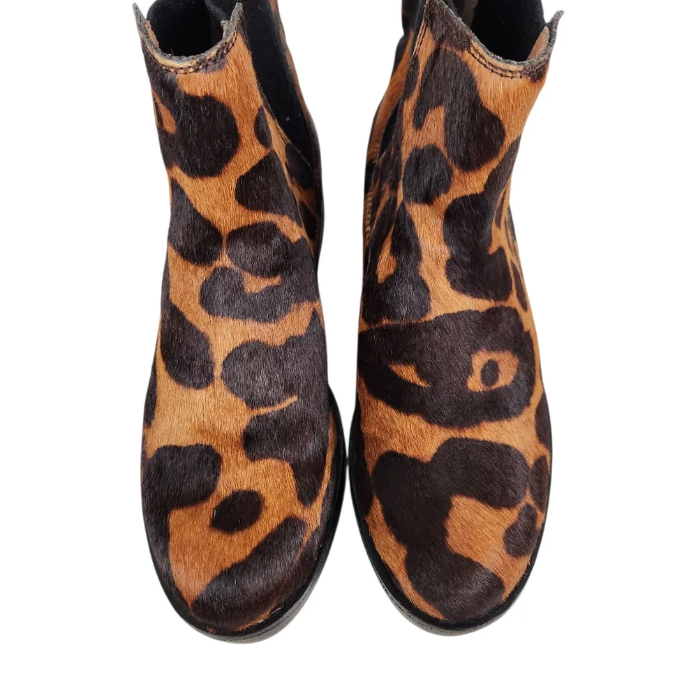 Louise et Cie Zareb Calf Hair Leather Cheetah Leopard Ankle Bootie Womens Size 7